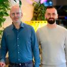 Oliver Winter, fondatore e ceo di a&amp;o Hostels, con Arben Maliqi, Esg director di a&amp;o Hostels