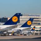 Lufthansa arretra e taglia voliLo storico Torino-Francoforteesce dal network