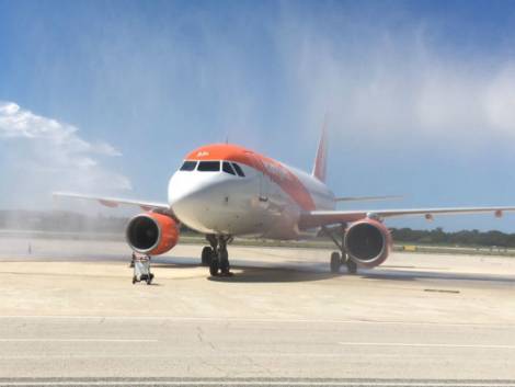 easyJet vola spinta dal network di Berlino: pax a &#43;14,1%