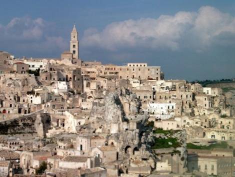 Matera 2019, aumentano i bus dall'aeroporto di Bari