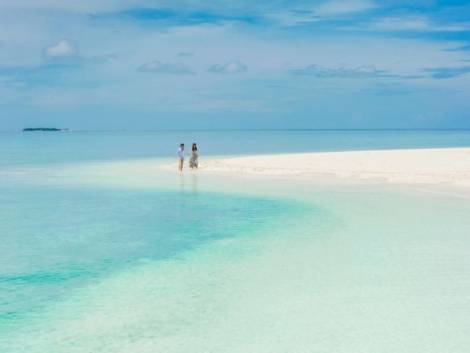 La coppia bloccata in luna di miele alle Maldive