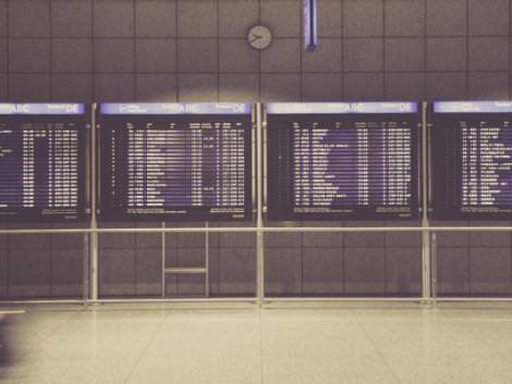 Strada ancora in salitaper il trasporto aereo