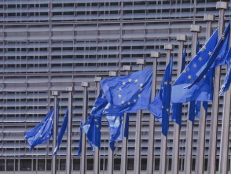 Commissione Ue:frontiere esterne chiuse fino al 15 maggio