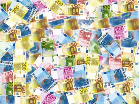 Piano cashless, arriva anche il concorso a premi
