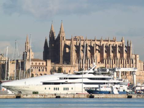 Baleari: scatta il limite di tre crociere al giorno