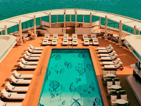 La piscina del Four Seasons I
