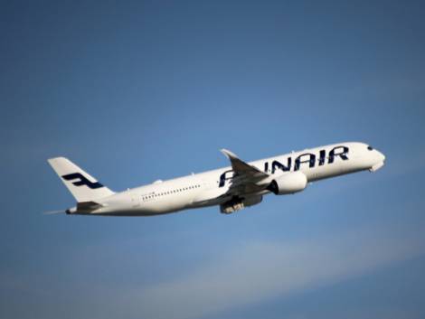 Finnair, centinaia di dipendenti a rischio sospensione per lo stop ai voli sulla Russia