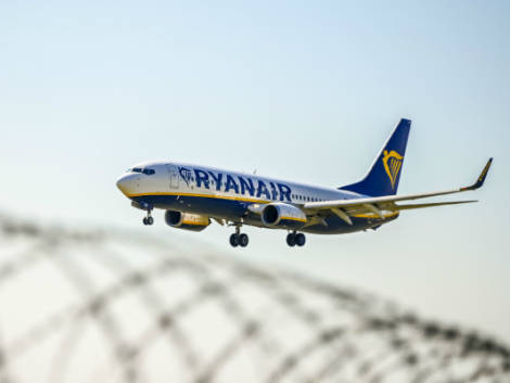 Ryanair dice addio ai biglietti a 9,99: “Quel low cost è ormai passato”