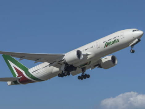 Alitalia prova a fare chiarezza sulla policy per i viaggi in India