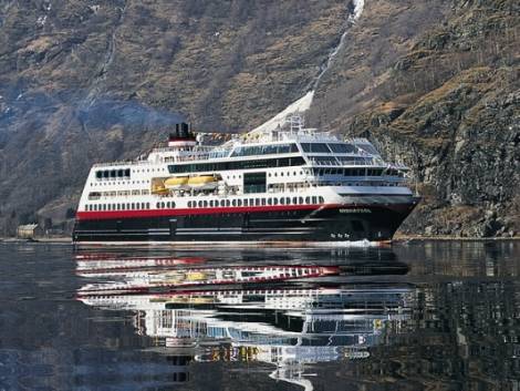 Hurtigruten trasforma 3 navi della flotta in ibridi