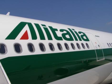 Alitalia: si apre il risiko dei cieli