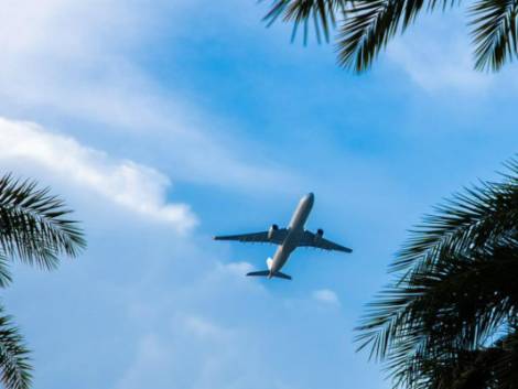 L’Arabia Saudita apre lo spazio aereo a tutte le compagnie internazionali