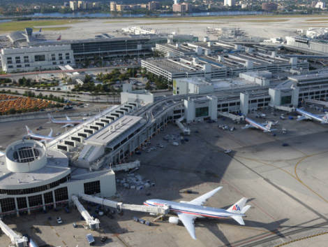 Aeroporto di Miami: entro il 2023 controllo biometrico su tutte le partenze internazionali