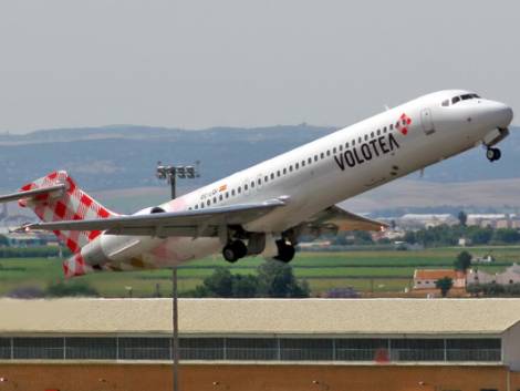 Low cost, ma in agenzia Volotea detta la linea