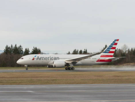 American Airlines riduce ancora i voli estivi: altri 2mila tagli