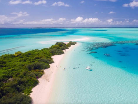 Maldive, apre a dicembre il Beach Hotel Guraidhoo