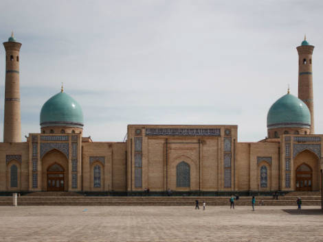 Norme anti-Covid, l'Uzbekistan cancella tutte le restrizioni