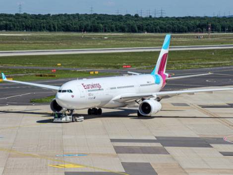 I piloti Eurowings minacciano di scioperare