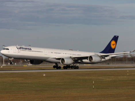 Cancellati quasi tutti i voli a corto e medio raggio per lo sciopero di Lufthansa