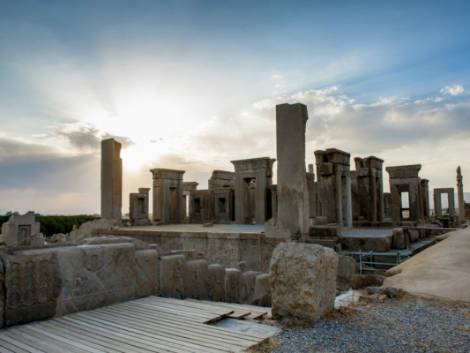 Matrimoni dei locali e traditional house, ecco l'Iran di Parextour per i più giovani