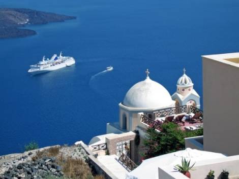 Webtours: assicurazione gratuita a chi prenota la Grecia in advance