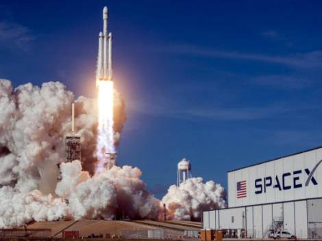 Space X, partita la missione ‘Inspiration 4’ di Elon Musk: in orbita un equipaggio di soli turisti