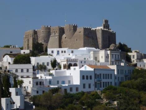 La Grecia incassa di più, aumenta la spesa media dei turisti