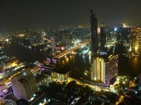 La Thailandia rinvia a novembre l’apertura al turismo di Bangkok
