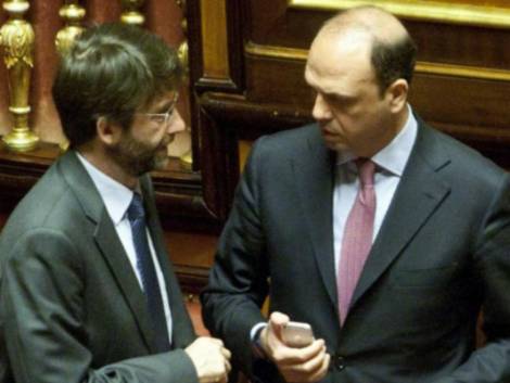 Franceschini e Alfano, duello per il tetto del contante