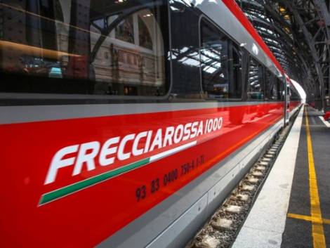 Trenitalia, rotta sul leisure