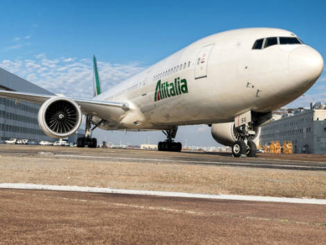 Alitalia, contratto rinnovato al 28 febbraio. Calenda sulla vendita: “Chiudere prima del 4 marzo”