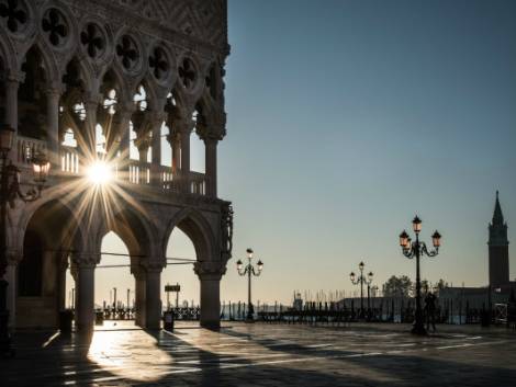 Turisti solo con prenotazione, la svolta di Venezia