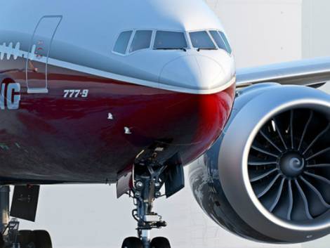 Boeing 777X-9: fra un anno l'aereo più grande del mondo volerà. Il video