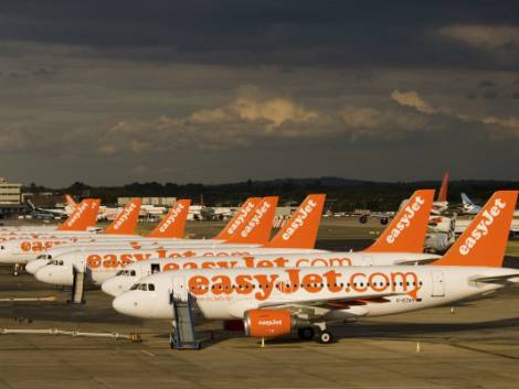 Slot Alitalia in sospesoLa protesta di easyJet
