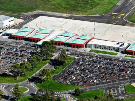 Aeroporto dell’Umbria inverte la tendenza: il 2017 si chiude in utile