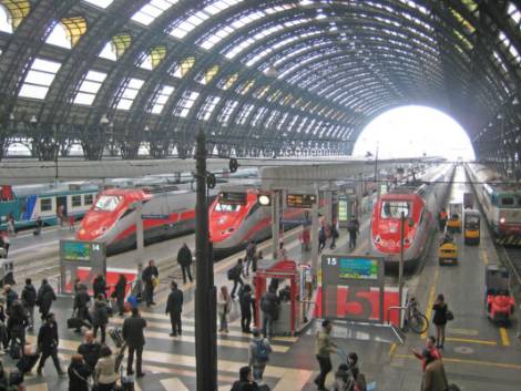 Trenitalia sigla un accordo con Parkcloud