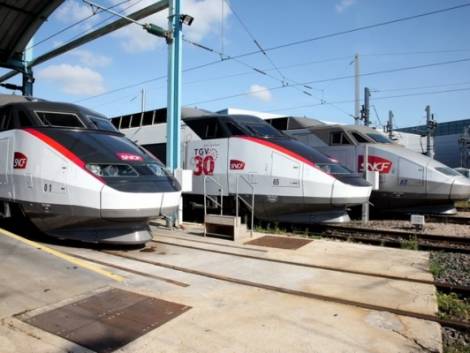 Il Tgv Milano-Parigi fermo per un mese, rimborsi per i passeggeri