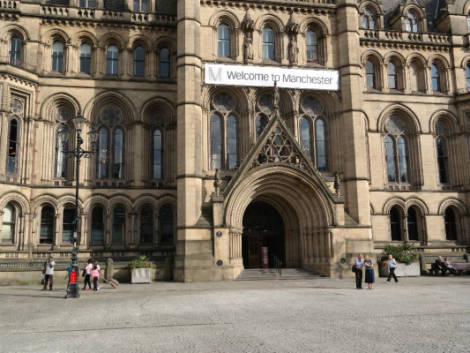 Manchester prima città in Uk a istituire la tassa di soggiorno