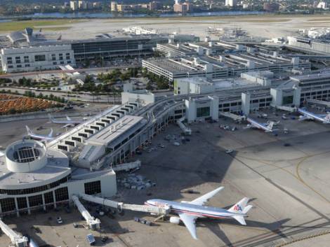 Uragano Irma, chiusi tutti gli aeroporti della Florida