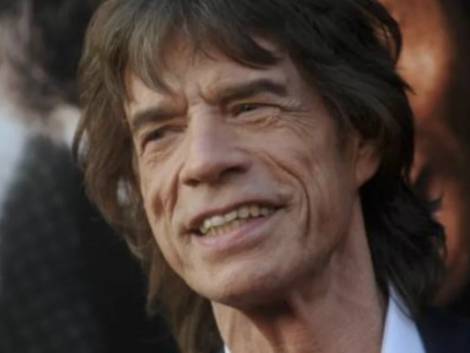 Mick Jagger in vacanza in Sicilia, malgrado la pandemia