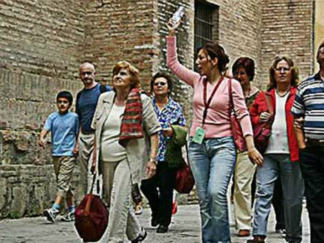 Confguide chiede aiuti anche per guide e accompagnatori turistici