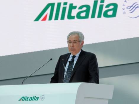 Alitalia vuole batterele compagnie low cost