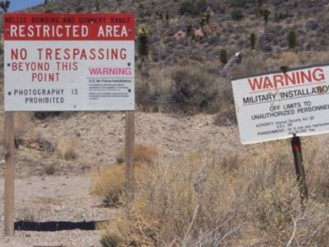 Rovazzi e il viaggio negli Usa: la disavventura dell’area 51