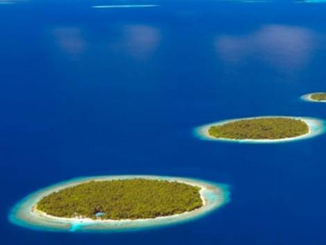 Maldive: &quot;Hotel e aeroporti in piena attività&quot;