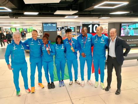 I campioni mondiali di atletica leggera tornano a casa con Air China