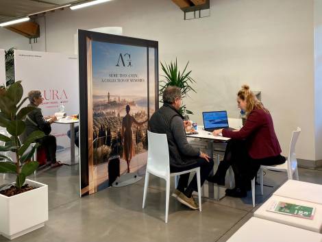 AG Group ad AURA