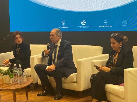 Un momento della conferenza stampa