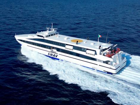 Snav riapre i collegamenti veloci da Napoli alle Eolie