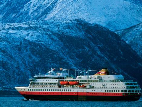 Hurtigruten presenta i suoi viaggi per il 2026/2027