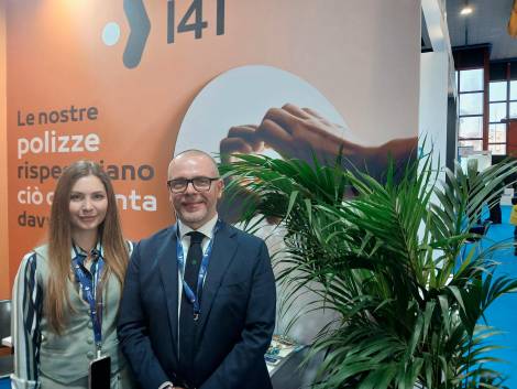 Ilaria Bortolato, direttrice di rete, e Christian Garrone, responsabile intermediazione assicurativa I4T